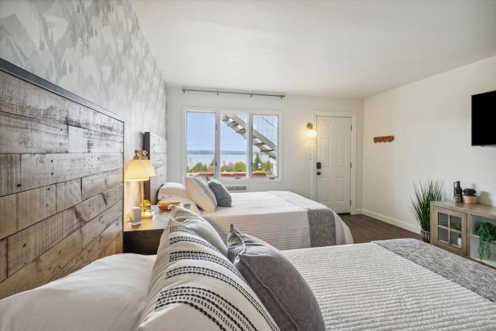 Self Check-In Lake Views Workspace 2 Queen Beds Villa Petoskey Exterior foto